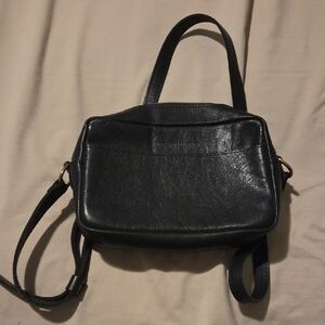 Portland Leather Black Leather Crossbody Camera Bag
